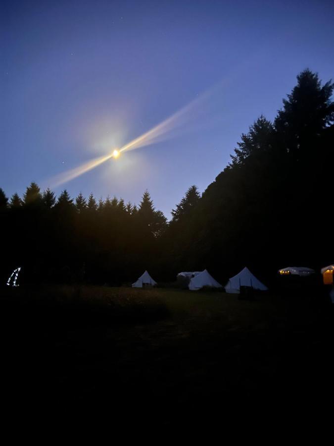 מלון Le Lindois Au Pre Fleuri Eco Glamping מראה חיצוני תמונה